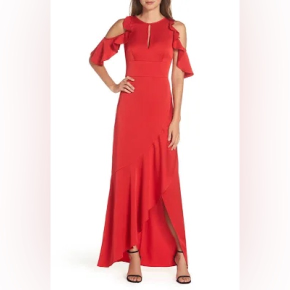 Monique Lhuillier /.Ml.Red Gown